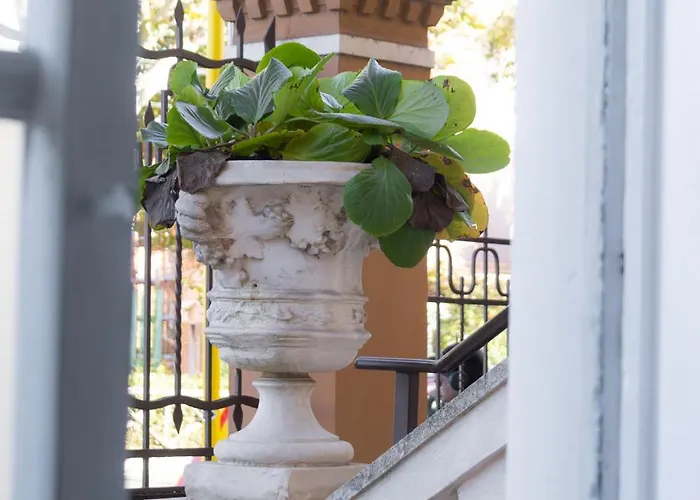 Imperia House *